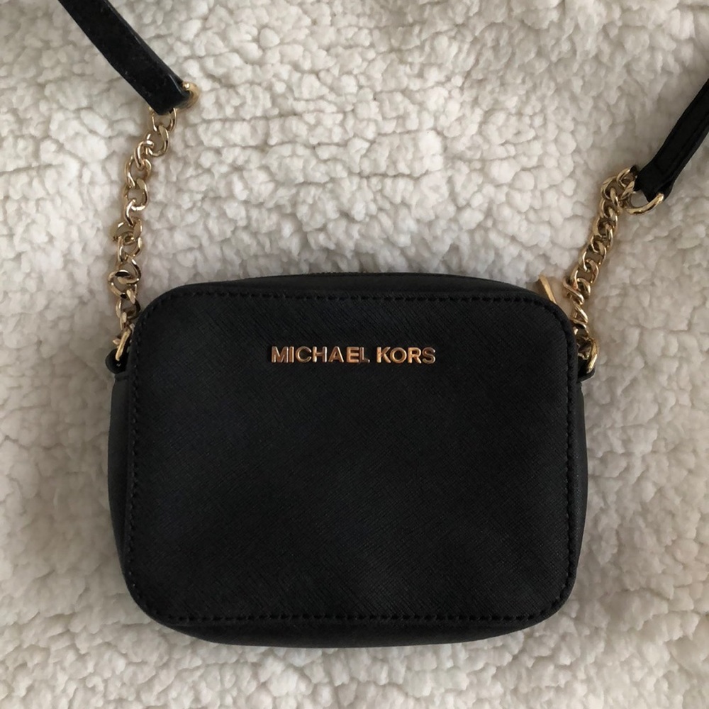 Authentic Michael Kors Cross body bag